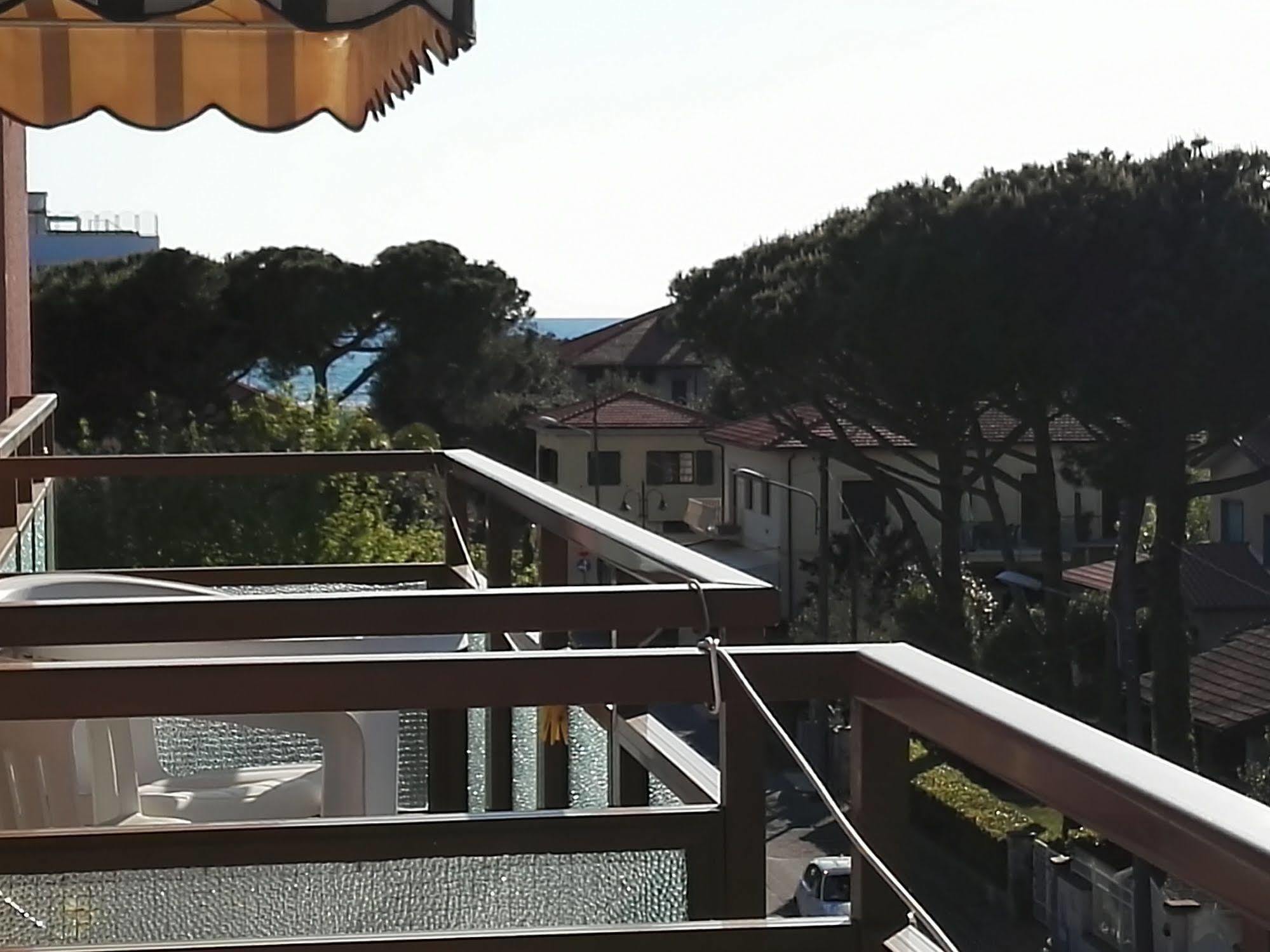 Hotel Elizabeth Marina di Pietrasanta Exterior foto